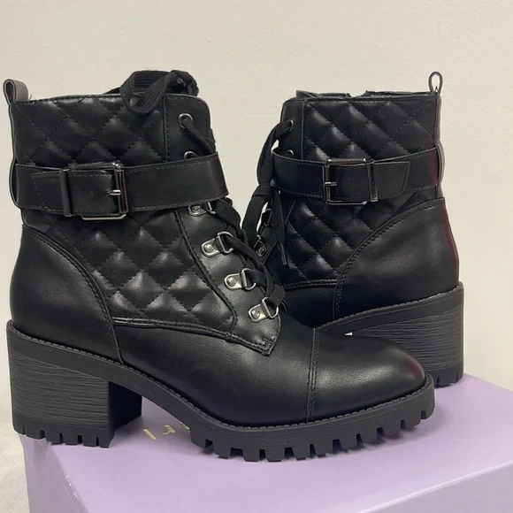 Brand new with box Women’s Madden Girl Black Harlow Combat Boots. Size is 9.5. - Picture 13 of 16